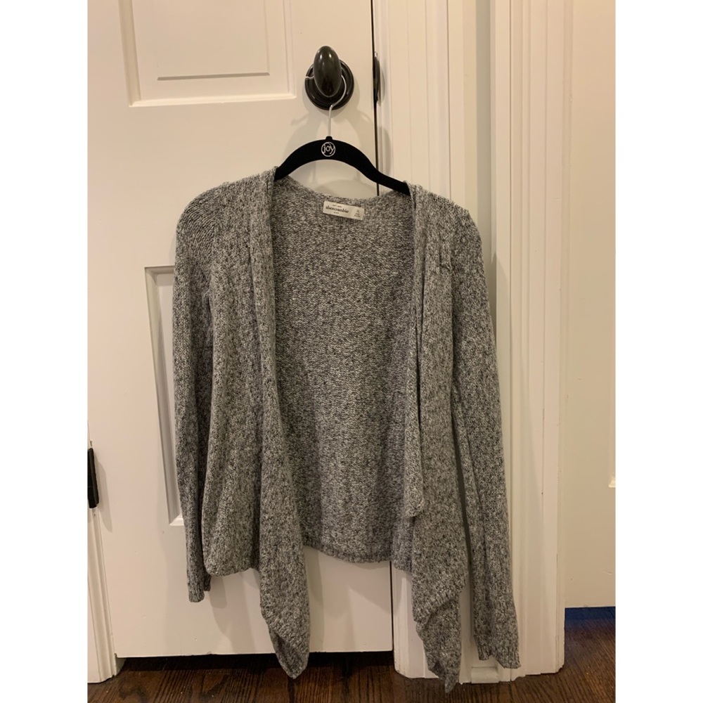 Abercrombie and Fitch kids grey wrap